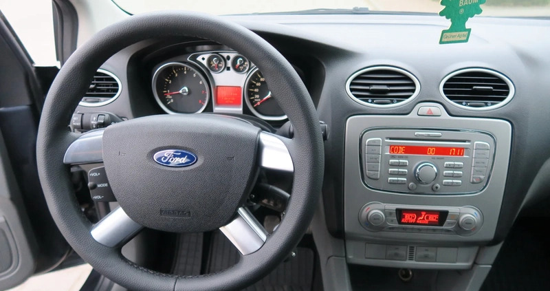 Ford Focus cena 18900 przebieg: 164000, rok produkcji 2009 z Stalowa Wola małe 211